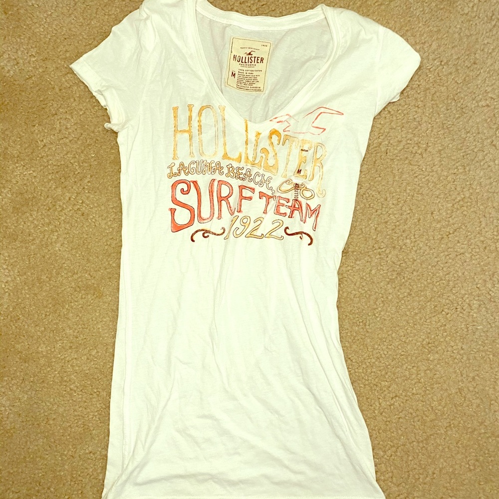 Hollister V neck shirt